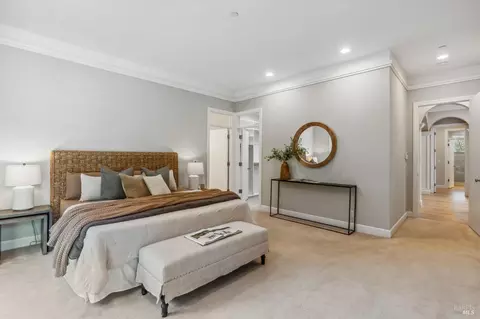 Bedroom - 2 Old Landing Rd, Tiburon, CA 94920 photo 4 of 13