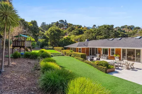 Exterior - 2 Old Landing Rd, Tiburon, CA 94920 photo 27 of 31