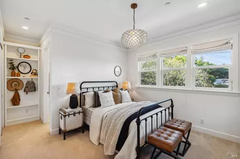 Bedroom - 2 Old Landing Rd, Tiburon, CA 94920 photo 5 of 13