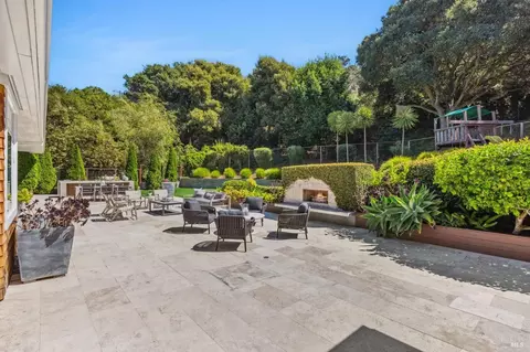 Exterior - 2 Old Landing Rd, Tiburon, CA 94920 photo 6 of 31