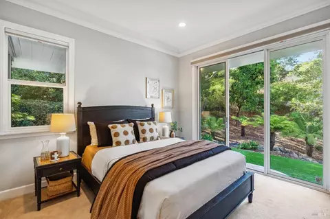 Bedroom - 2 Old Landing Rd, Tiburon, CA 94920 photo 8 of 13