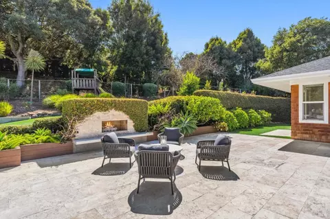 Exterior - 2 Old Landing Rd, Tiburon, CA 94920 photo 8 of 31