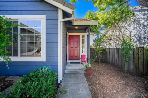 506 Quince St, Windsor, CA 95492 photo 3