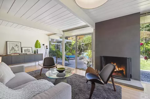 824 Flaxberry Ln, San Rafael, CA 94903