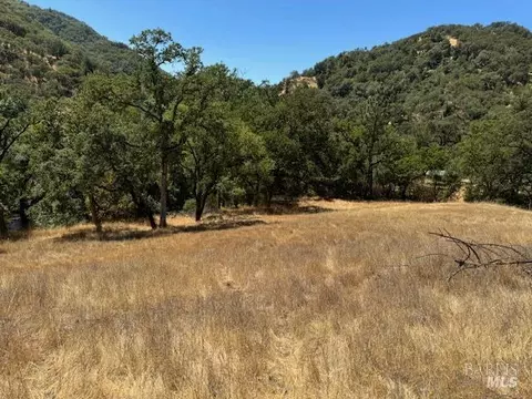 4480 Shale Ln, Potter Valley, CA 95469