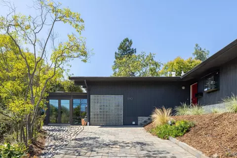 590 Las Colindas Rd, San Rafael, CA 94903