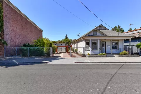 515 Adams St, Santa Rosa, CA 95401