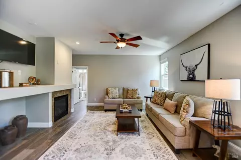 8490 Trione Cir, Windsor, CA 95492 photo 10