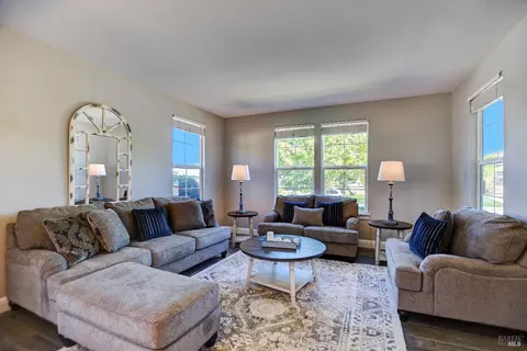 8490 Trione Cir, Windsor, CA 95492 photo 6
