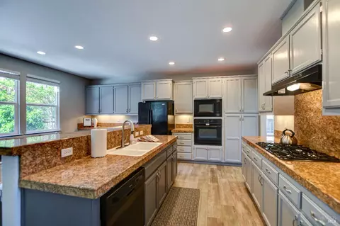 8490 Trione Cir, Windsor, CA 95492 photo 8