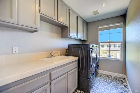 8490 Trione Cir, Windsor, CA 95492 photo 21