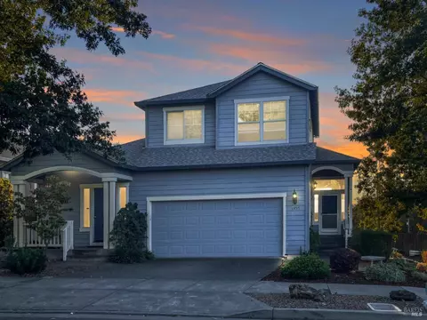 5495 Rainbow Dr, Santa Rosa, CA 95409