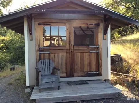 38000-33951 Helms Rd, Willits, CA 95490 photo 2