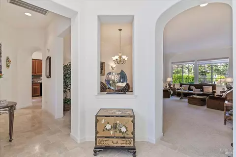 1827 Landmark Dr, Vallejo, CA 94591 photo 6
