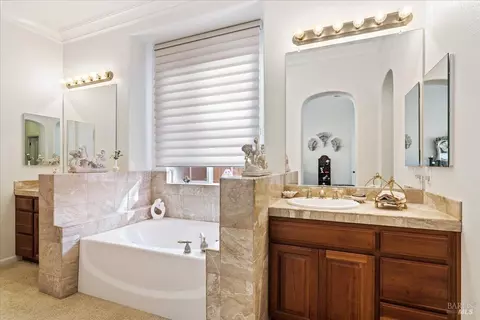 1827 Landmark Dr, Vallejo, CA 94591 photo 19