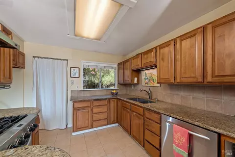 802 Goodwin Ave, Penngrove, CA 94951 photo 16