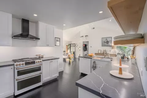 458 E Macarthur St, Sonoma, CA 95476 photo 6