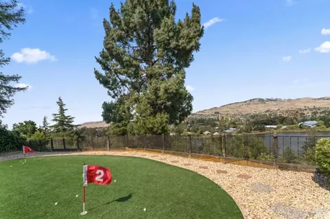 272 Parkview Ter, Vallejo, CA 94589 photo 18