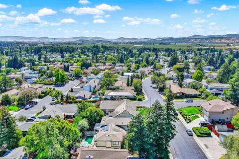 View/Area - 2999 Burbank Dr, Fairfield, CA 94534 photo 3 of 5