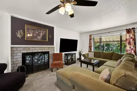 Living - 2999 Burbank Dr, Fairfield, CA 94534 photo 1 of 5