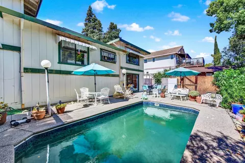 Exterior - 2999 Burbank Dr, Fairfield, CA 94534 photo 2 of 23