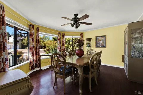 Dining - 2999 Burbank Dr, Fairfield, CA 94534 photo 1 of 3