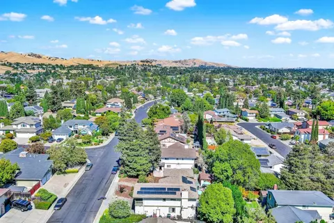 View/Area - 2999 Burbank Dr, Fairfield, CA 94534 photo 2 of 5