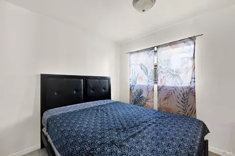Bedroom - 2999 Burbank Dr, Fairfield, CA 94534 photo 4 of 9