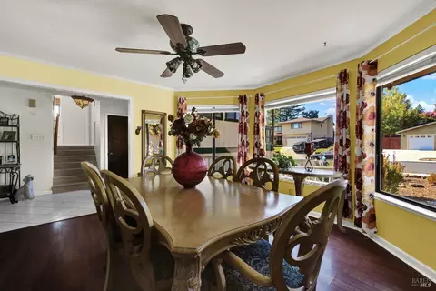 Dining - 2999 Burbank Dr, Fairfield, CA 94534 photo 2 of 3