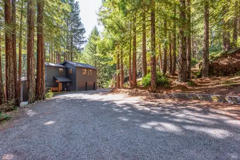 16220 Bittner Rd, Occidental, CA 95465