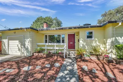 543 Clement Ave, Santa Rosa, CA 95401