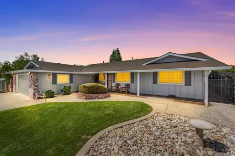 Exterior - 2191 Monterey Dr, Fairfield, CA 94534 photo 24 of 25