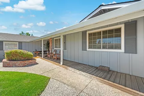 Exterior - 2191 Monterey Dr, Fairfield, CA 94534 photo 7 of 25
