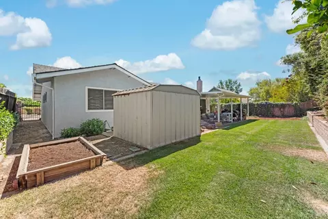 Exterior - 2191 Monterey Dr, Fairfield, CA 94534 photo 17 of 25