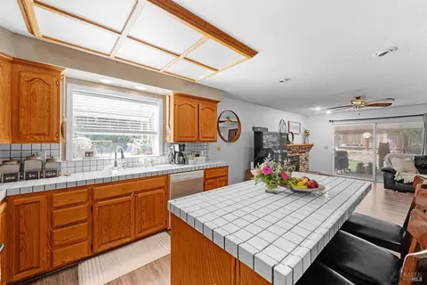 Kitchen - 2191 Monterey Dr, Fairfield, CA 94534 photo 11 of 12