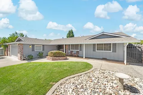 Exterior - 2191 Monterey Dr, Fairfield, CA 94534 photo 5 of 25