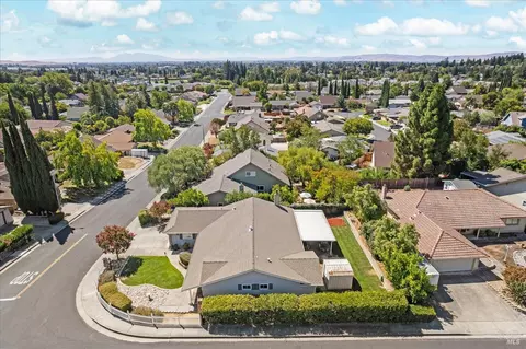 View/Area - 2191 Monterey Dr, Fairfield, CA 94534 photo 9 of 11