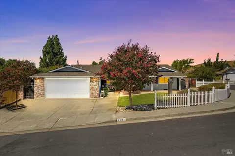 2191 Monterey Dr, Fairfield, CA 94534