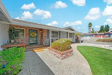 Exterior - 2191 Monterey Dr, Fairfield, CA 94534 photo 8 of 25