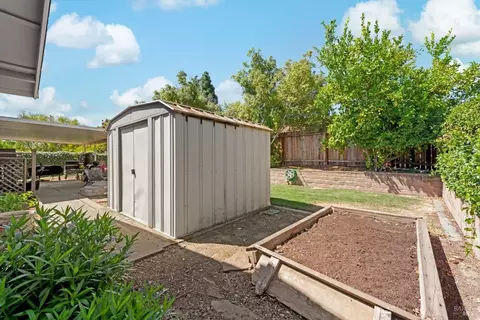 Exterior - 2191 Monterey Dr, Fairfield, CA 94534 photo 18 of 25