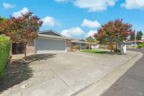 Exterior - 2191 Monterey Dr, Fairfield, CA 94534 photo 2 of 25