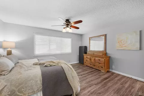 Bedroom - 2191 Monterey Dr, Fairfield, CA 94534 photo 2 of 8