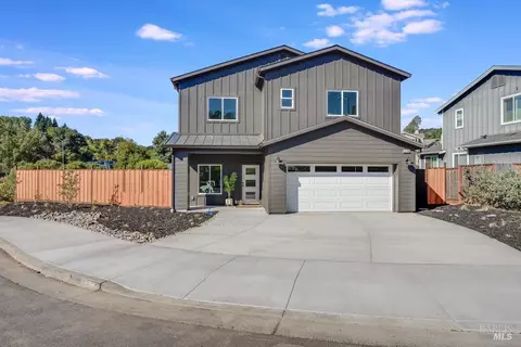 2134 Vintage Cir, Santa Rosa, CA 95404