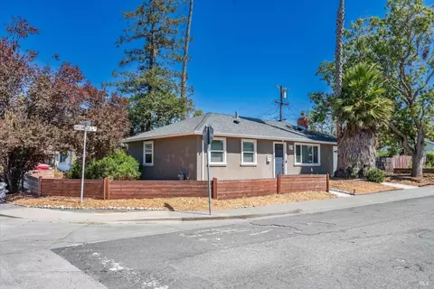 104 Greenwood St, Vallejo, CA 94591 photo 2