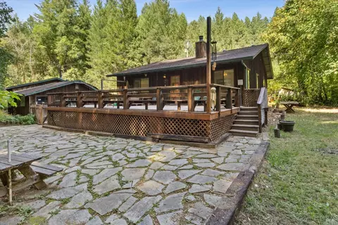 Exterior - 28381 N Highway 101 Hwy, Willits, CA 95490 photo 5 of 51
