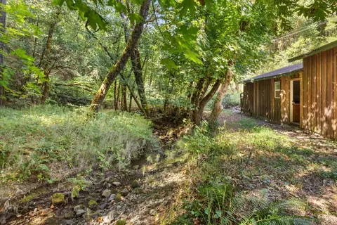 Exterior - 28381 N Highway 101 Hwy, Willits, CA 95490 photo 16 of 51