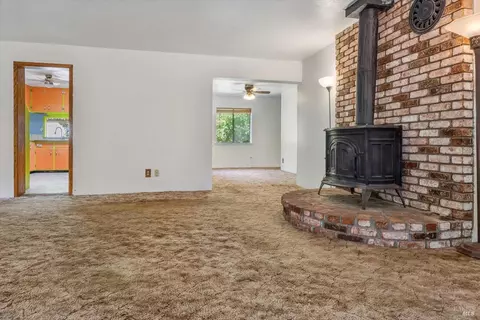 Living - 28381 N Highway 101 Hwy, Willits, CA 95490 photo 2 of 2