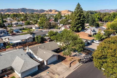 248 Cascade Dr, Vacaville, CA 95687 photo 31