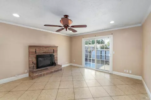 248 Cascade Dr, Vacaville, CA 95687 photo 8