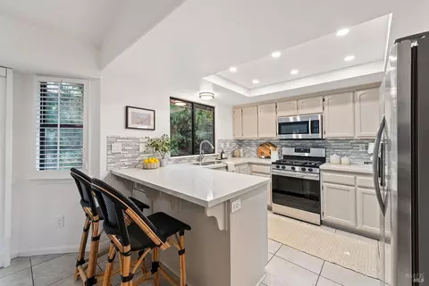 416 Wilson Ln, Windsor, CA 95492 photo 13
